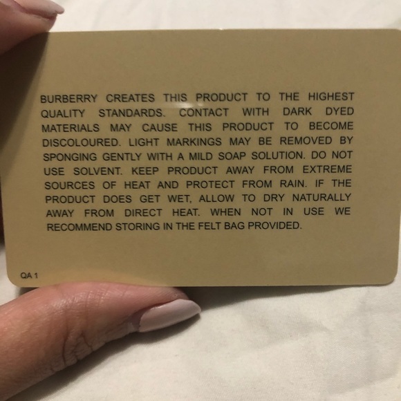 Burberry Ashmore Super Nova Patent Bag - Picture 7 of 7